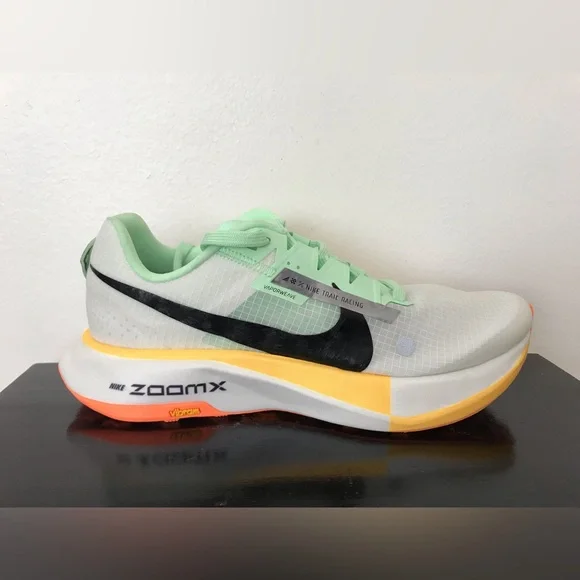 Size 10 Womens Nike ZoomX Ultrafly Trail Running Shoes White Green DZ0489-102 - Picture 4 of 8